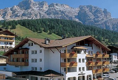 Hotel Falzares San Cassiano  Exterior foto