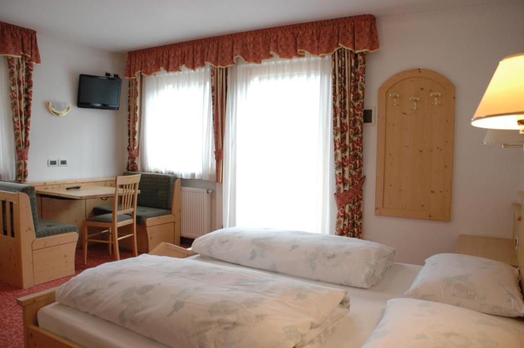 Hotel Falzares San Cassiano  Habitación foto